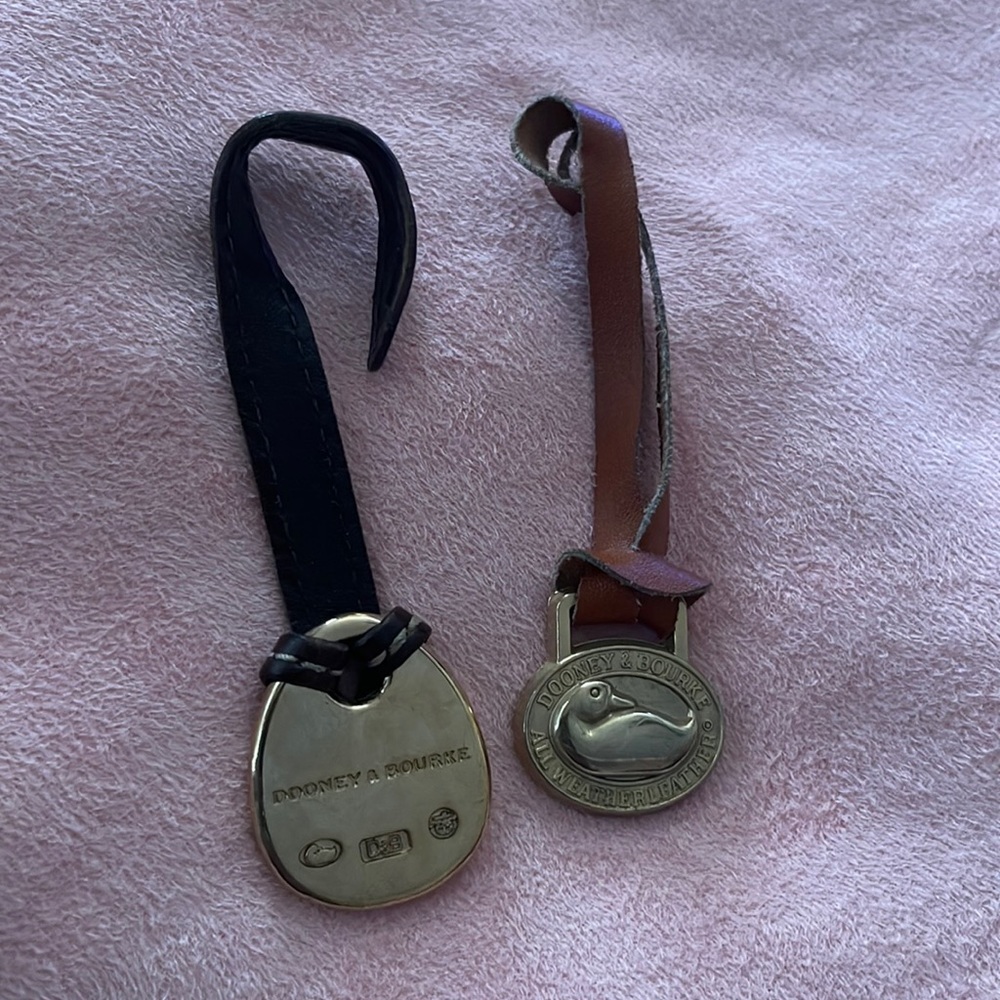Dooney & Bourke bag tags - Picture 2 of 4